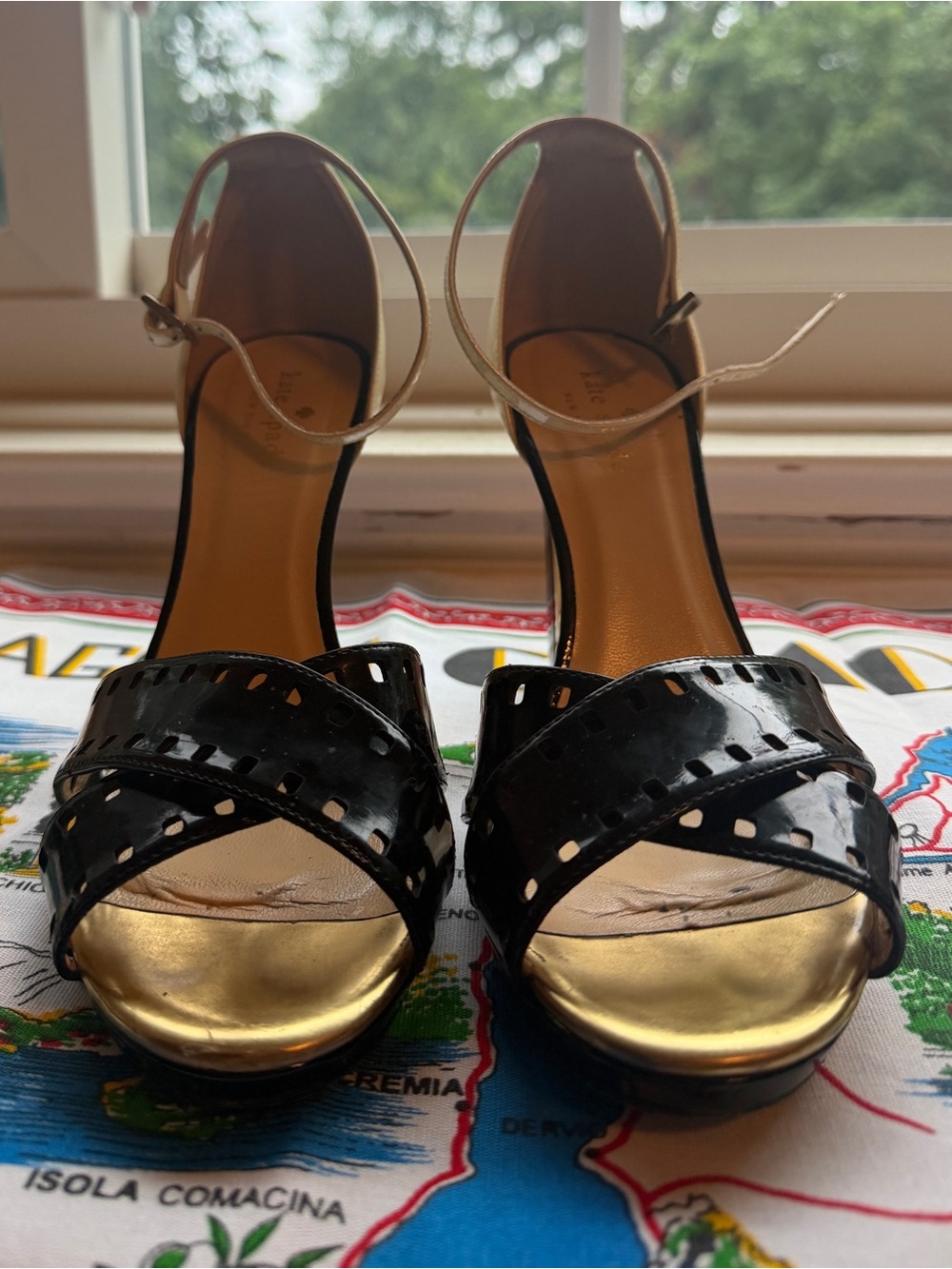 $285 Kate Spade Women's Black and Gold Open-Toe Ankle Strap Heels size 8